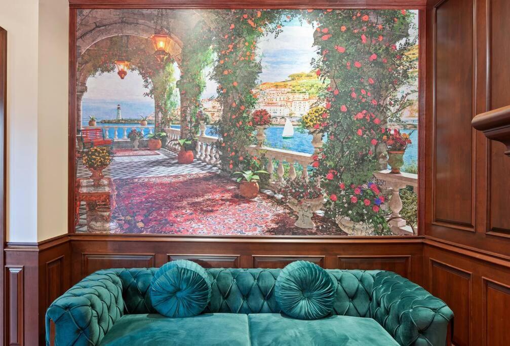 French Chateau W/Swim Spa & Theatre: 11,700 Sqft YYC Exteriér fotografie